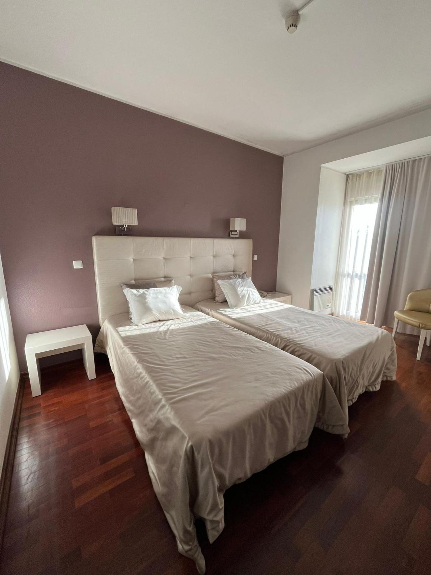 Rio Maior Hotel Bagian luar foto